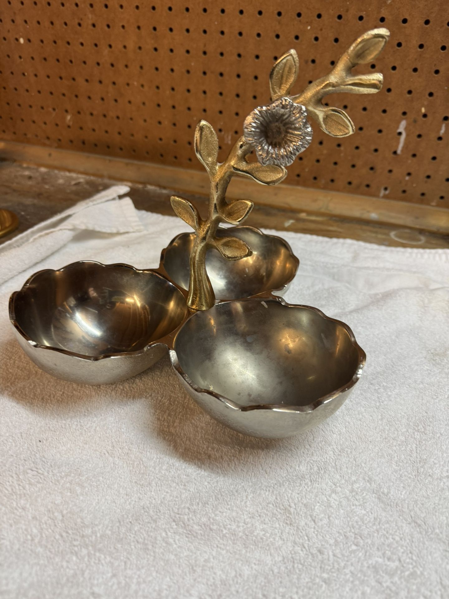 Metal Gold & Silver Tone Divided Snack Serving Tray Flower 🌼 
