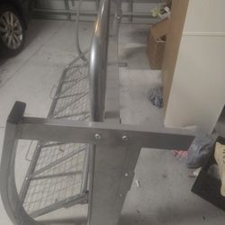 Sturdy Metal Queen-sized Futon Frame