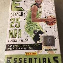 2017-18  NBA Essentials Hanger Box Sealed 