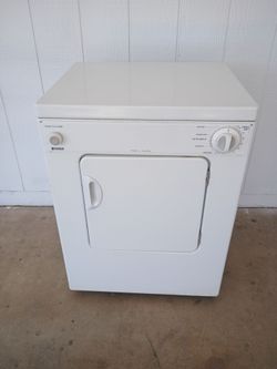 Kenmore, Electric Dryer. 110Volt