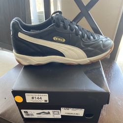 Puma King Indoor Sneakers Size 9