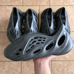 Yeezy FoamRunner 