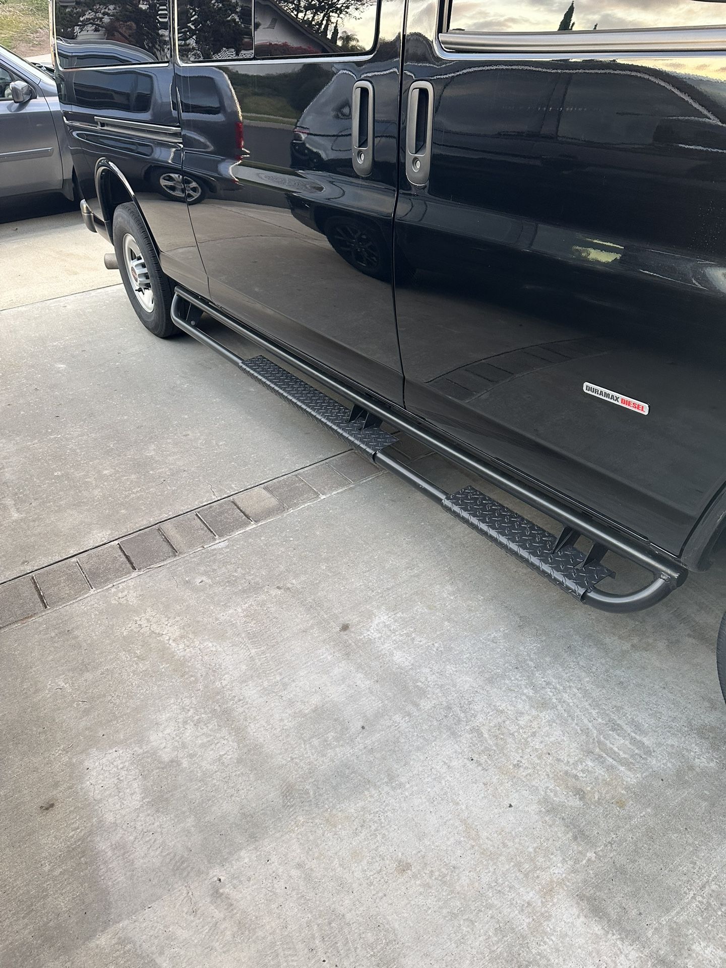 Aluminess Nerf Bars  For GMC/chevy Savana Express Van 