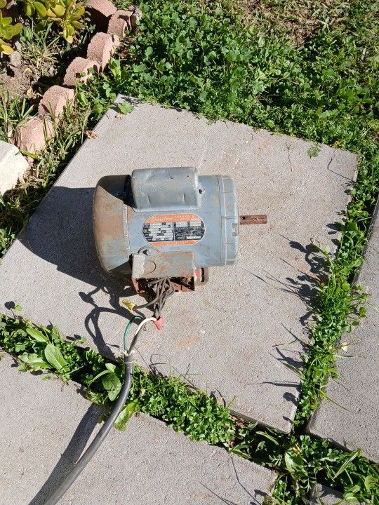 1 HP electric Motor