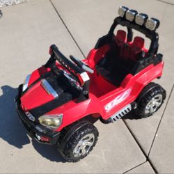 Kids 12v Ride On Truck/ SUV with/ LED Lights