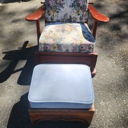 Morris Recliner With Foot Stool