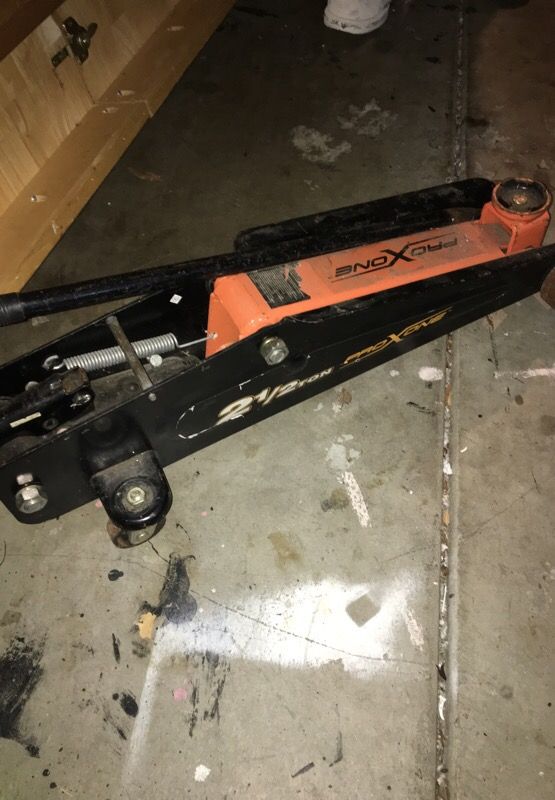 Pro X one floor jack 2half ton