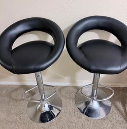 Set of 2 Adjustable Black Bar Stools – Modern Swivel Design