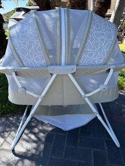 Baby Bassinet with Canopy and Stand