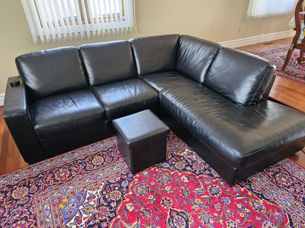 2-Piece Black Leather Sofa/chaise Lounge Combo