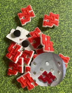 U of H Croc Charms