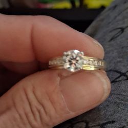 Masonite Diamond 💎 ring