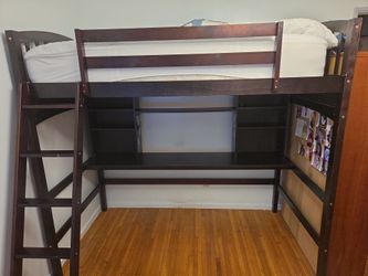 Loaft bed