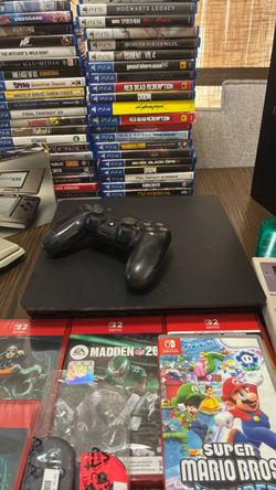 PS4 slim 1 tb and 1 oem controller