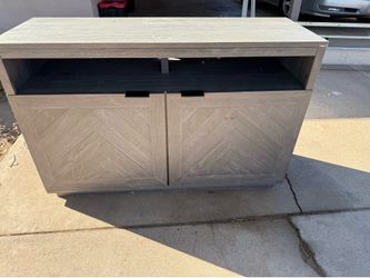 Tv stand