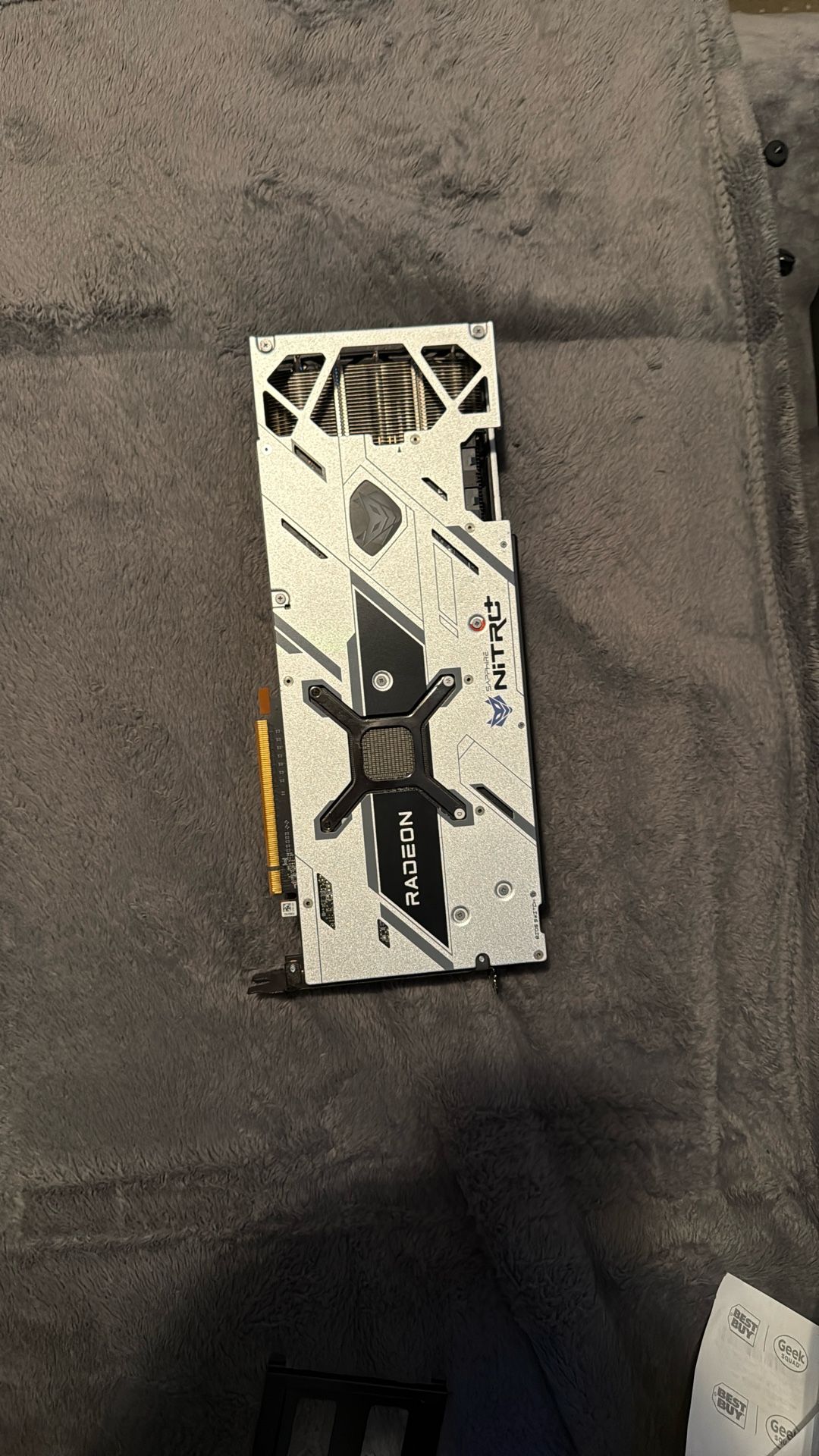 Radeon Sapphire Nitro 6080xt