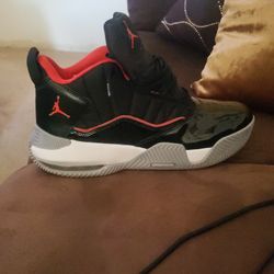 Mens Jordan 6 Rings..9 1/2