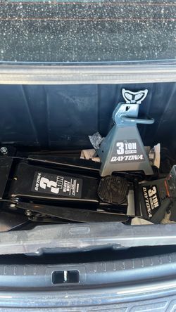 3 Ton Daytona Jack and Jack stands