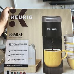 Keurig K-Mini Single-Serve K-Cup Pod Coffee Maker