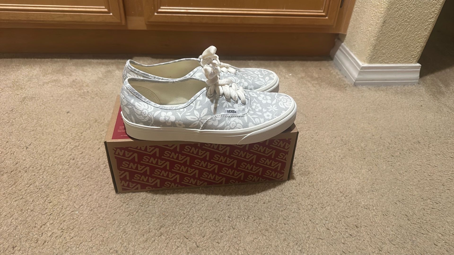 Vans Authentic, Men’s Size: 8.5