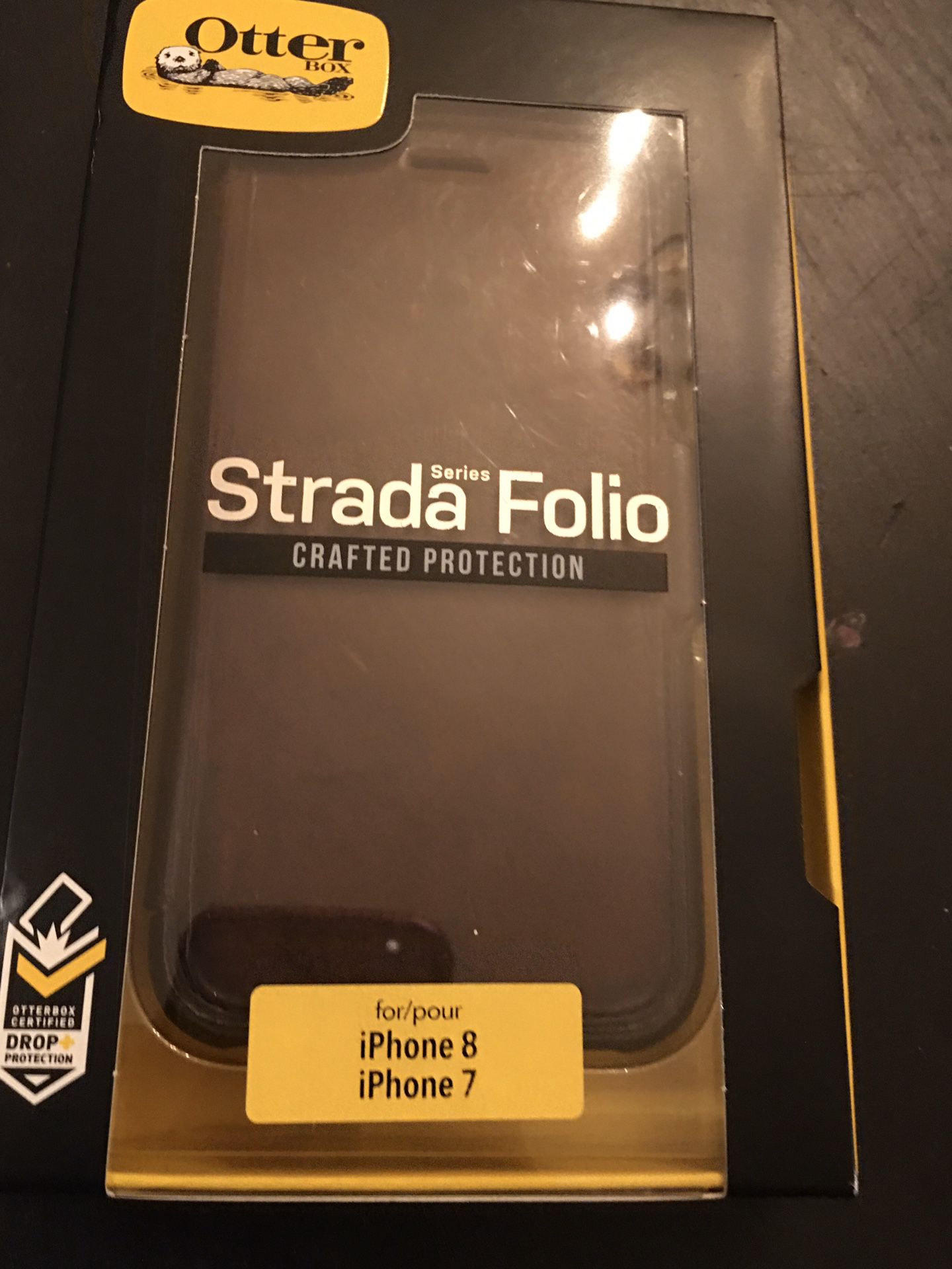 OtterBox Strada Slim Folio iPhone 8/7/6s/6