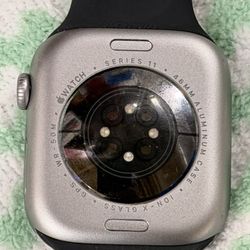 Apple Watch Series 11 https://offerup.com/redirect/?o=NDYubW0=