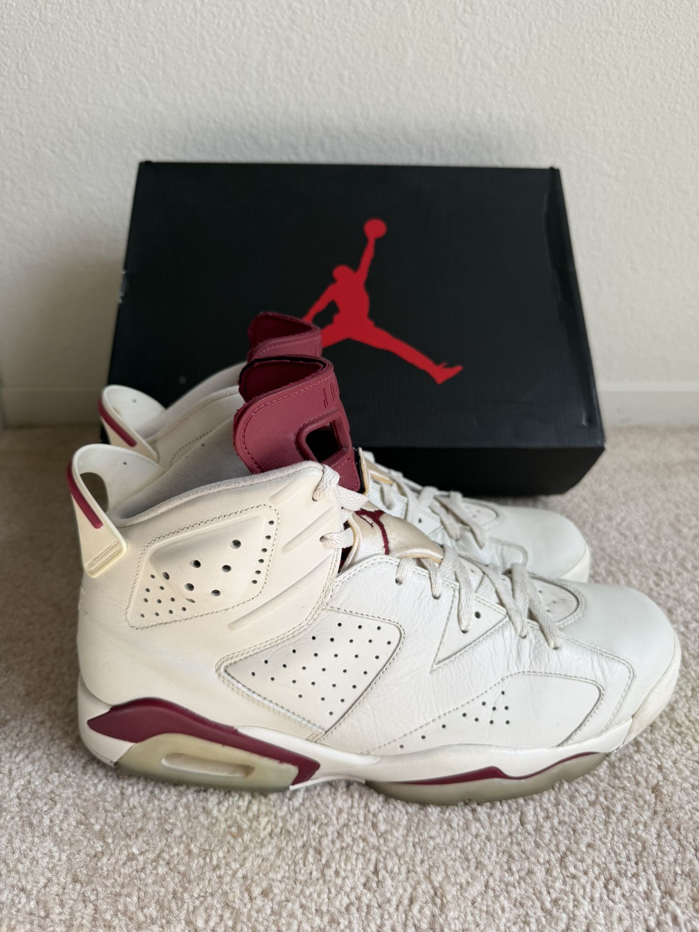 Jordan 6 Maroon - Size 12