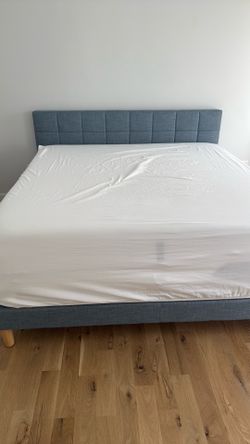 King bed+ king lux mattress+ topper+ mattress waterproof encasement