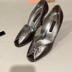 Vintage Metallic Heels 