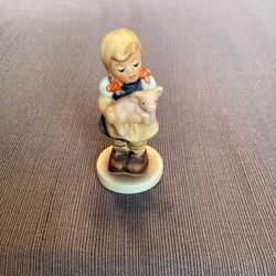 Vintage Original M.I. Hummel Porcelain Figurine, like new, Pigtails 1998  #2052
