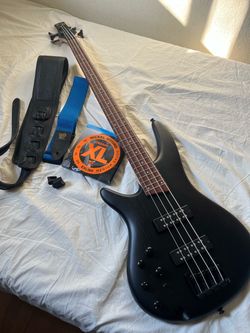 Ibanez Standard SR300EBL “Lefty”