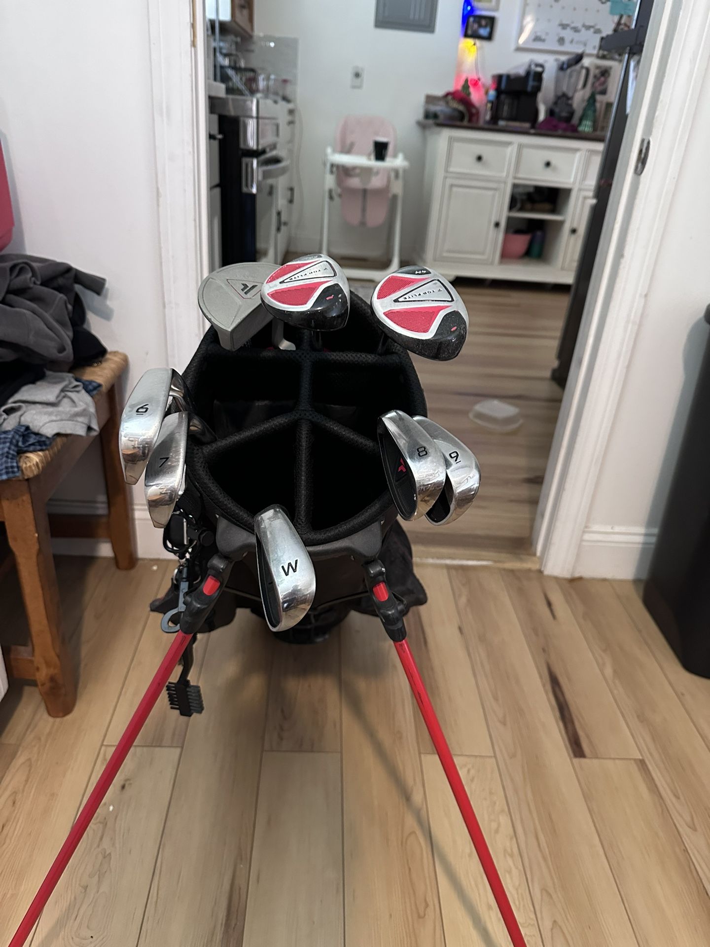 Top Flite Golf Bag And Clubs 