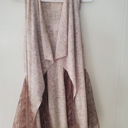  LONGER VEST, SIZE MEDIUM