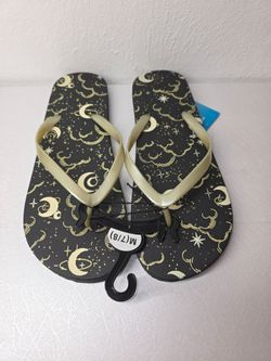 FLIP FLOPS