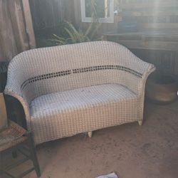 Outdoor Wicker Love Seat Bench
