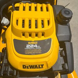 Dewalt 28 in. 224cc E-GOV Engine 3-in-1 Gas RWD Self-Propelled Lawn Mower with High Rear Wheels 