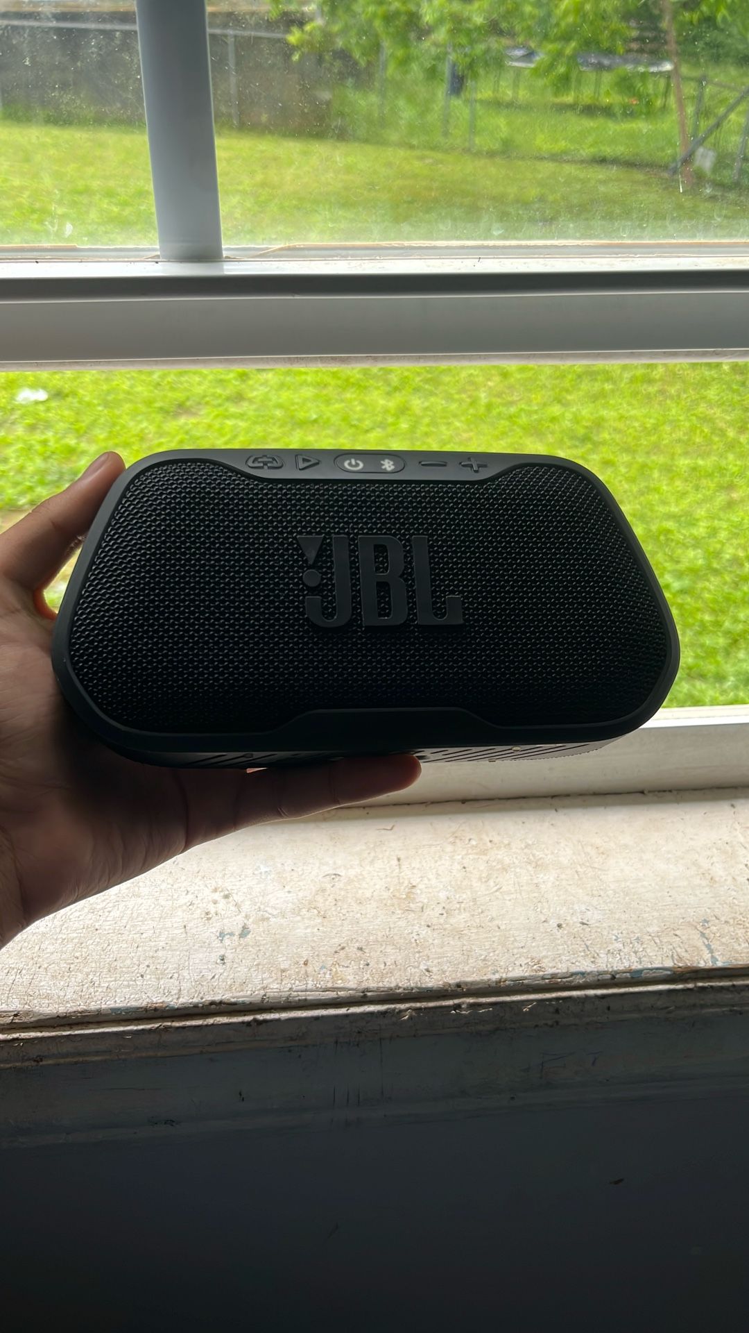 JBL TOYOTA SPEAKER
