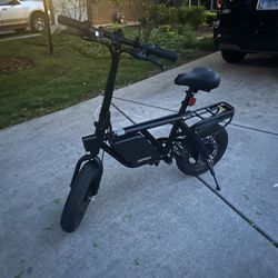 (SEND OFFERS) Atlas Jetson  Fat Tire Electric Bike (BARELY USED GOT IT IN MAY 2025) 