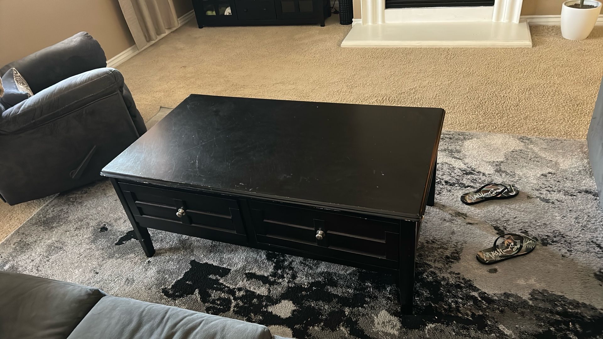 Coffee table 2 end tables