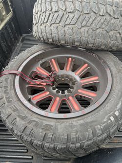 20” XD & FUEL Off-Road Wheels with Radar Renegade R/T Tires – 275/55R20