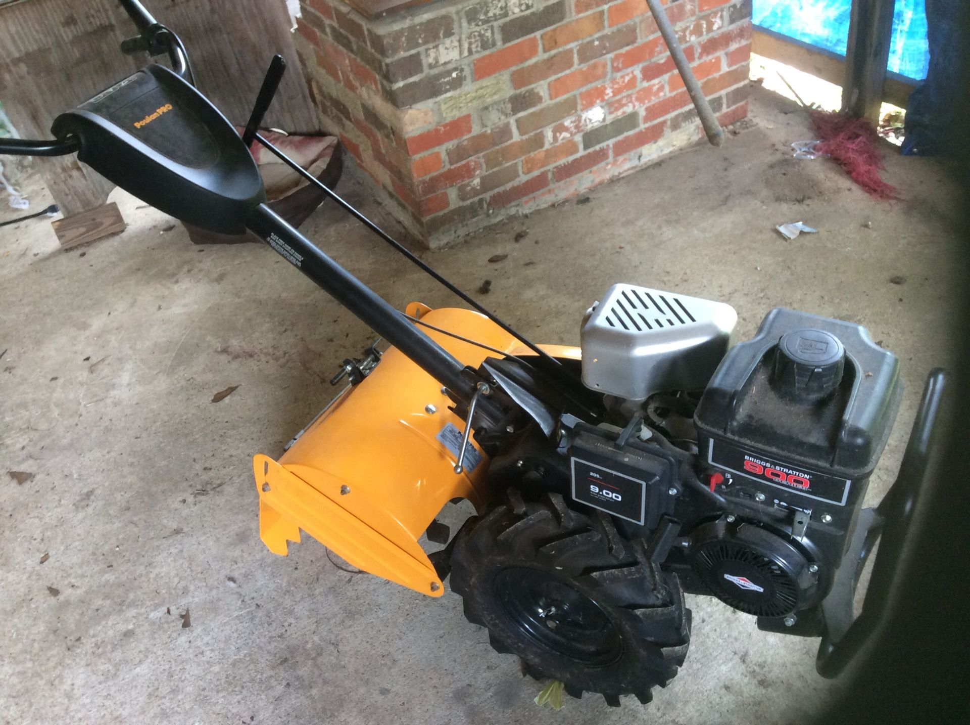 POULAN PRO PRRT TILLER 9 hp (As New)