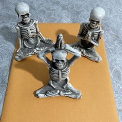 Yoga Prayer Skeleton Figurines