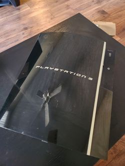 Playstation 3 (80gb + cables/controller)