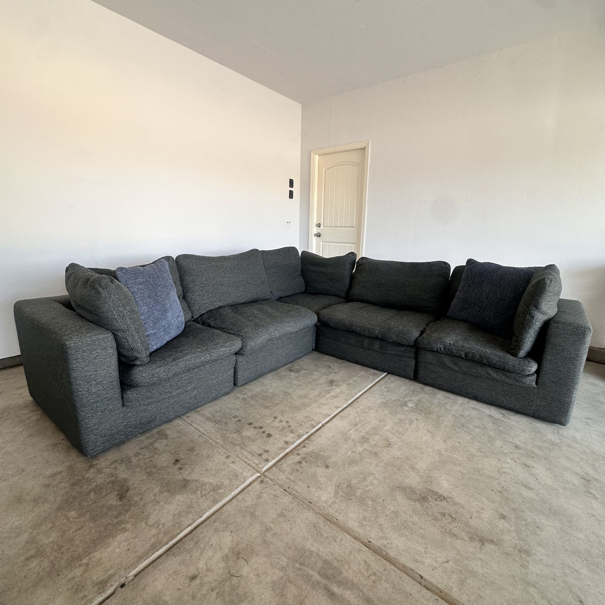 Can deliver modular sectional