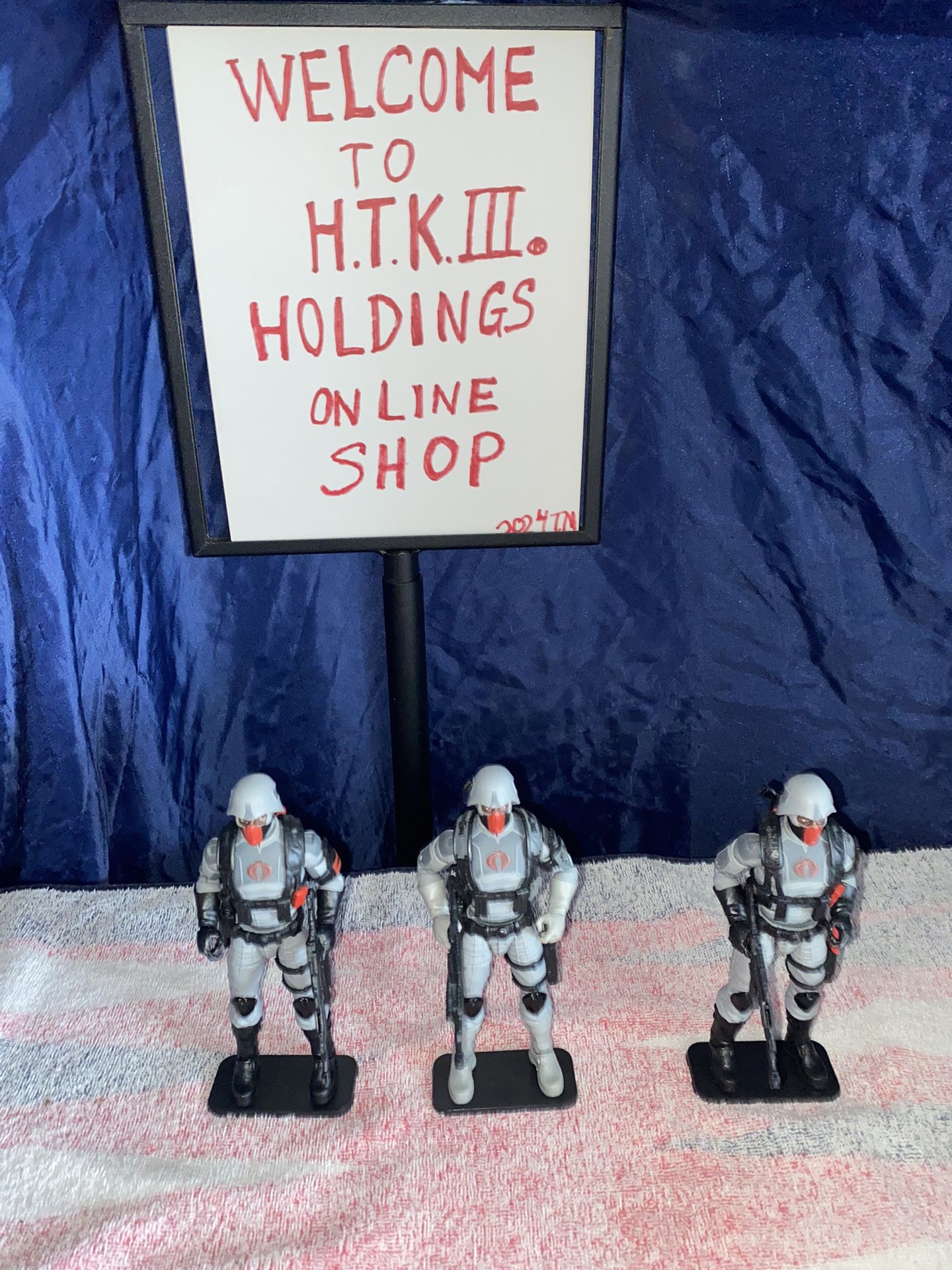 Gi Joe Classified: 2 Stinger Drivers With Custom Officer.