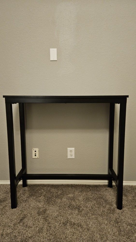 Bar Table And Bar Chairs