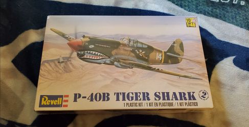 Revell P-40B Tiger Shark 1:48 Scale Plastic Model Airplane Kit NIB Sealed