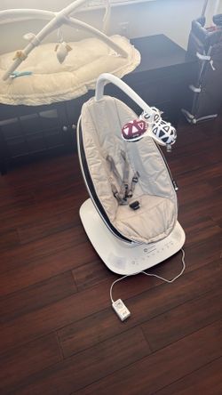 Baby swing
