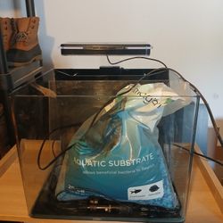 6,3  Gallon Aquariums 