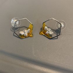 ***Brand New Dripping Honey Earrings***